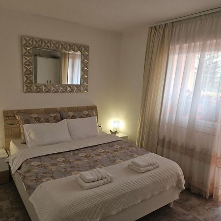 Rooms Sapina 코레니카 외부 사진